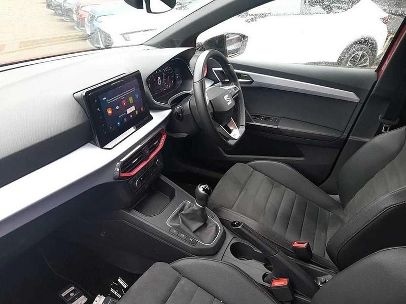 Used Seat Ibiza FR Sport 94 HP (69 kW) 2024 Red Hatchback