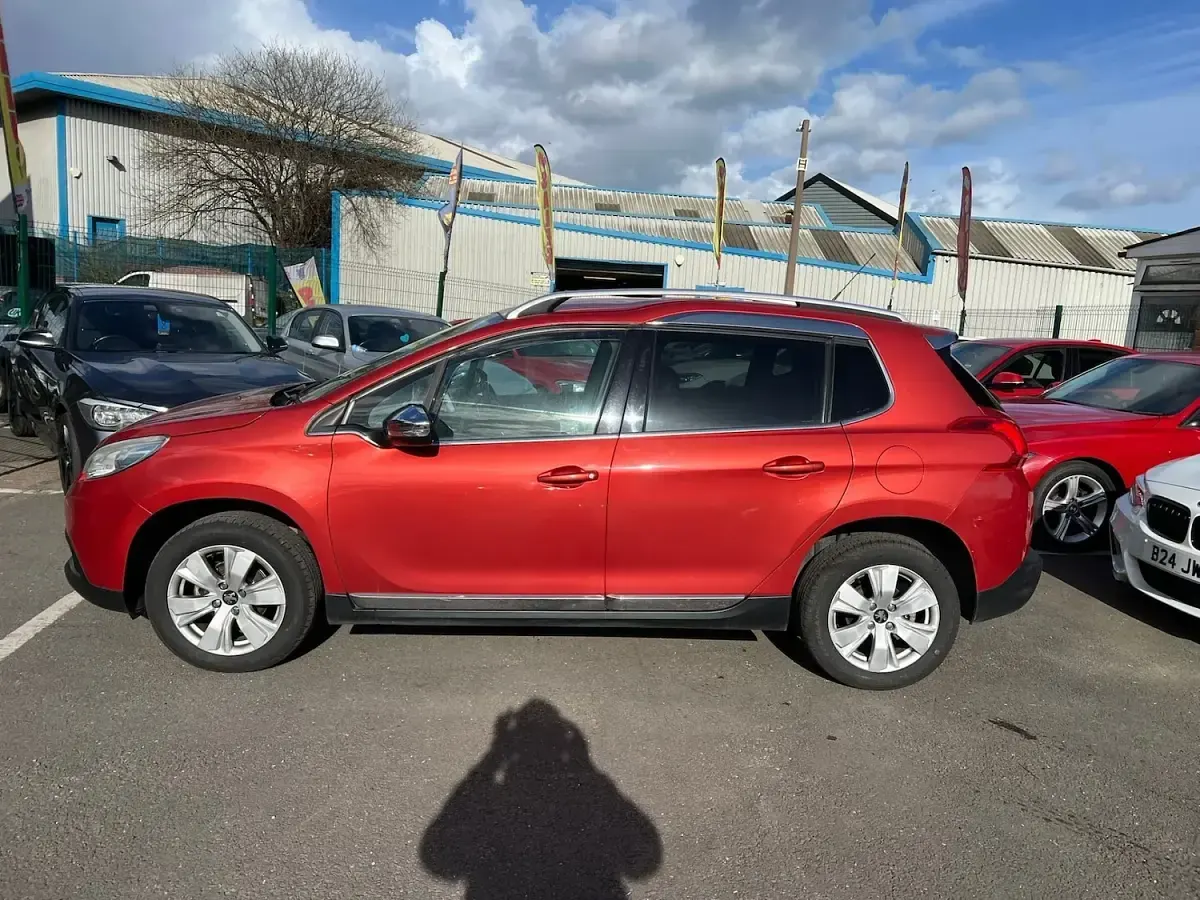 Used Peugeot 2008 Allure 92 HP (67 kW) 2014 Red SUV