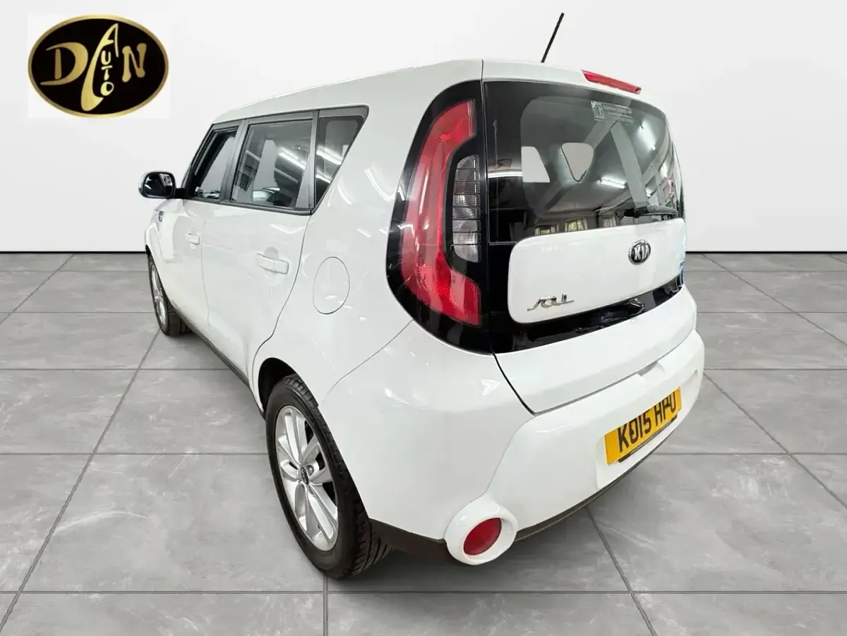 Used Kia Soul 128 HP (94 kW) 2015 White SUV