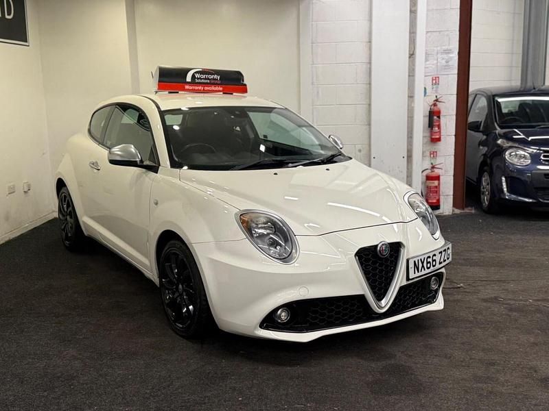 Used Alfa Romeo MiTo Super 95 HP (69 kW) 2016 White Hatchback