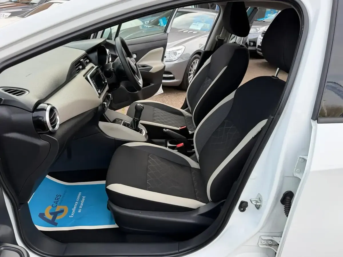 Second-hand Nissan Micra Acenta Limited Edition 71 CP (52 kW) 2018 Alb Hatchback