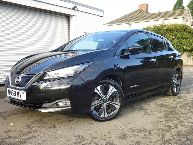 Black Used 2019 Nissan Leaf N-Connecta Hatchback | £8,999 (A bit pricey) - Image 1/4