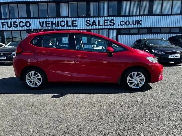 Begagnad Honda Jazz SE 2016 Röd Halvkombi