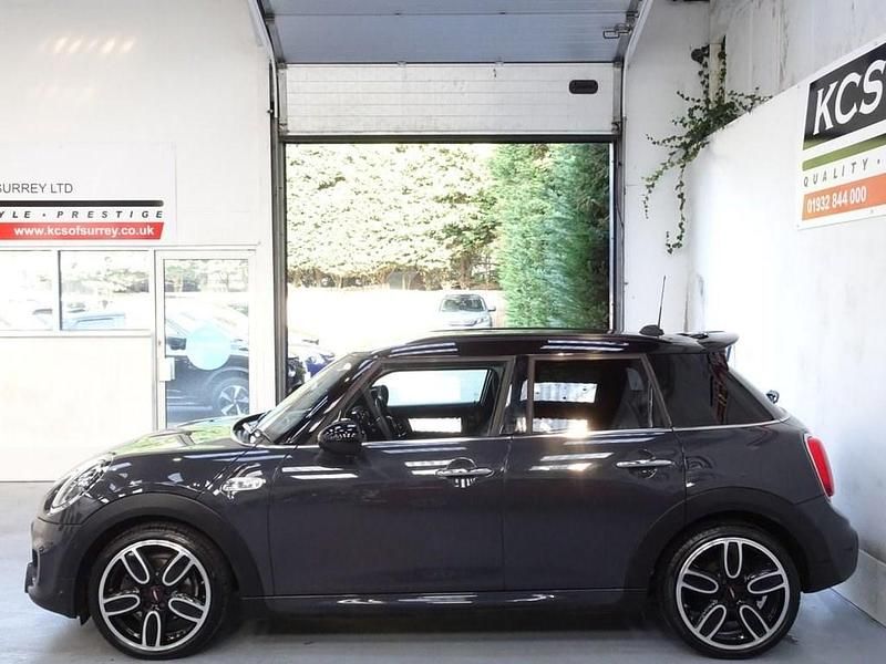 Used Mini Cooper S Hatch 192 HP (141 kW) 2018 Grey Hatchback