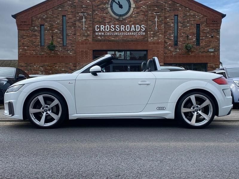 Used Audi TT S-Line 2019 Ibis white Cabriolet