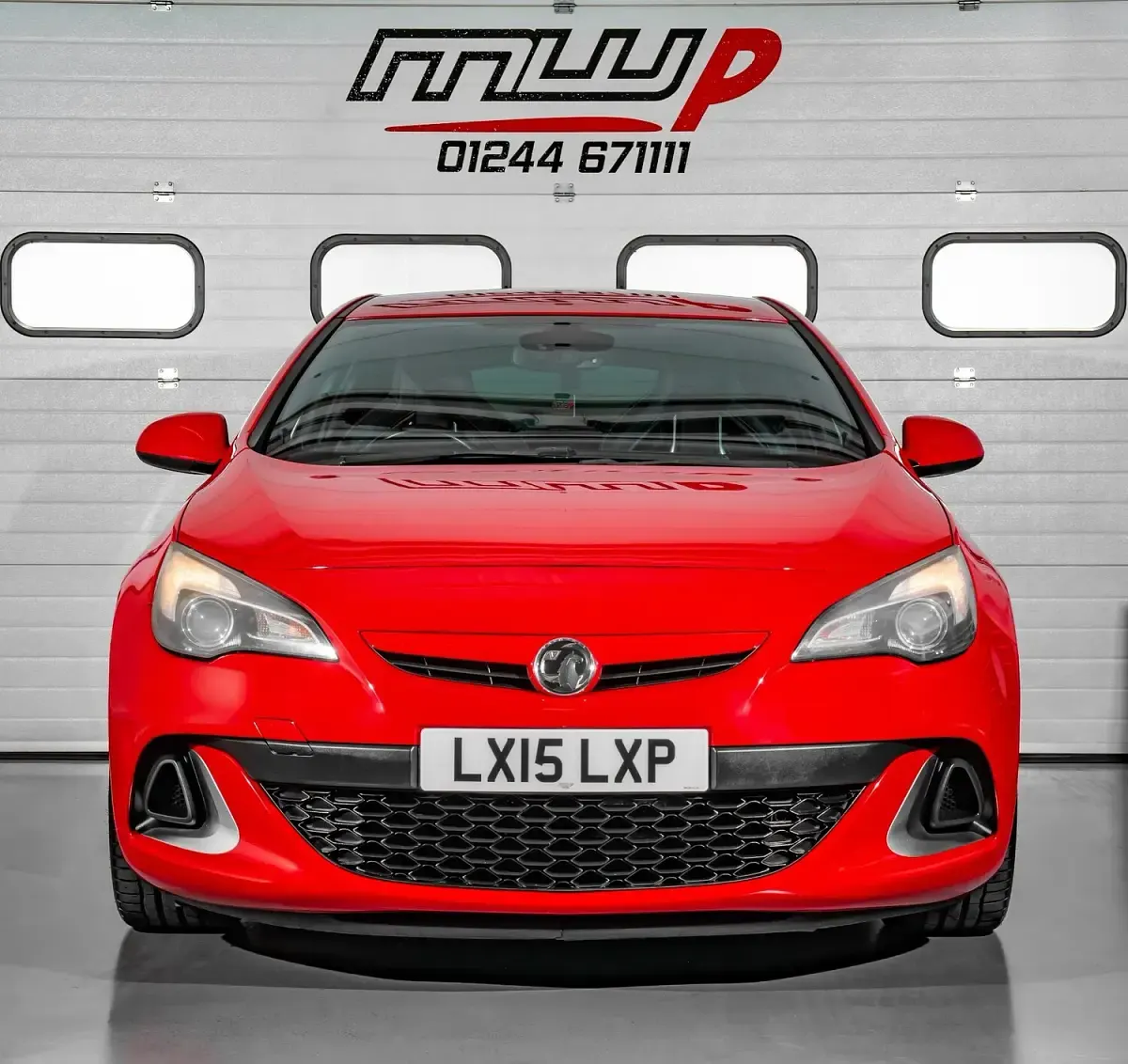 Used Vauxhall Astra GTC 280 HP (205 kW) 2015 Red Hatchback