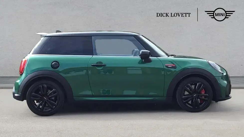 Used Mini John Cooper Works Hatch 228 HP (167 kW) 2023 Green Hatchback