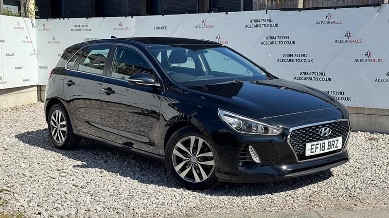 Black Used 2018 Hyundai i30 SE Hatchback | £7,295 (Fair price) - Image 1/4