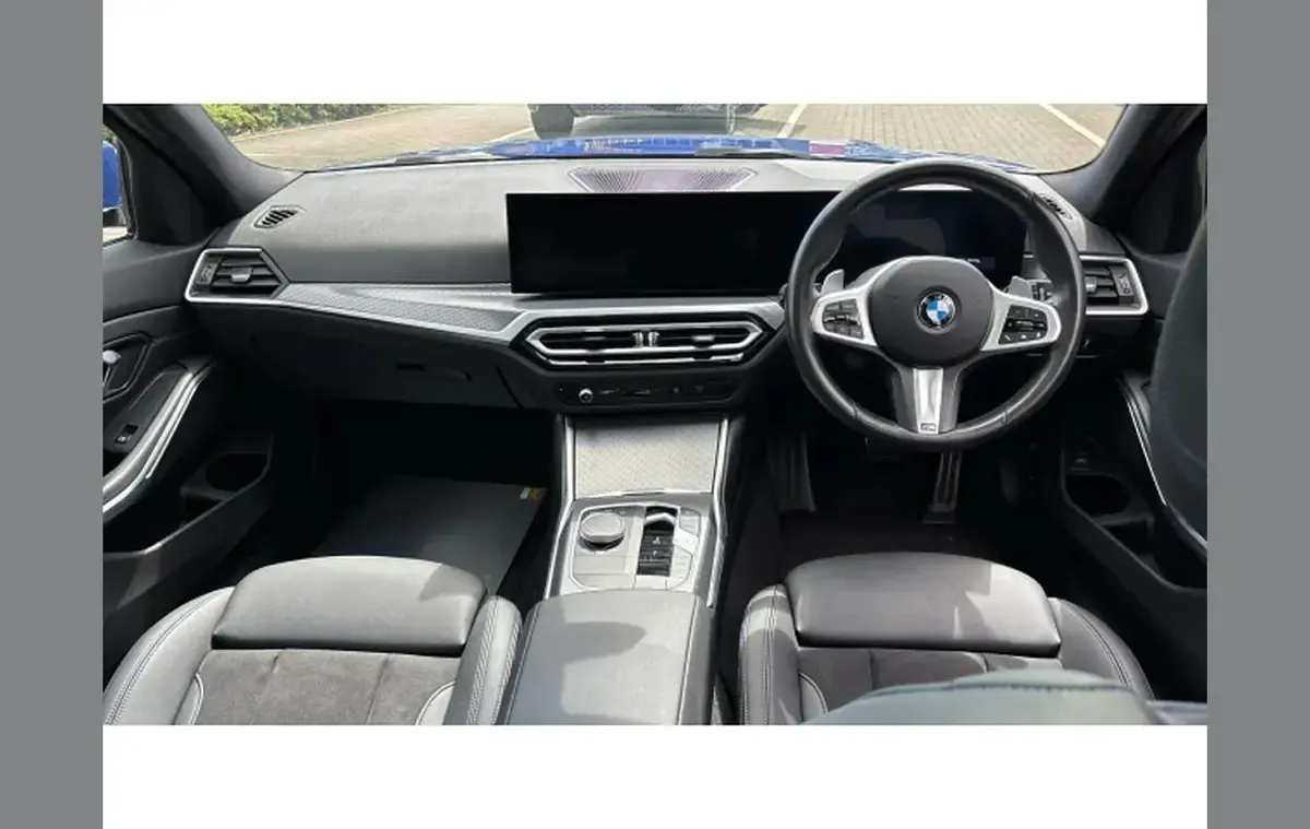 Used BMW 320 M Sport 184 HP (135 kW) 2024 Blue Estate