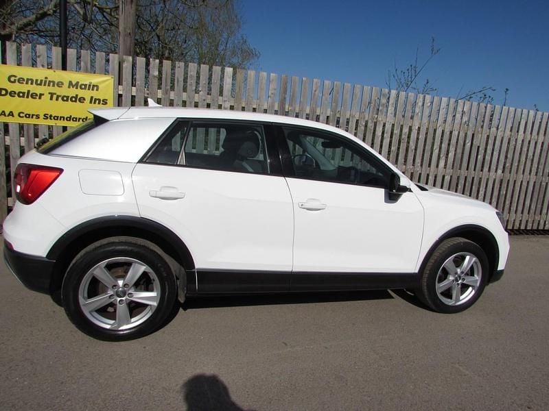 Begagnad Audi Q2 Sport 116 HK (85 kW) 2017 Vit SUV