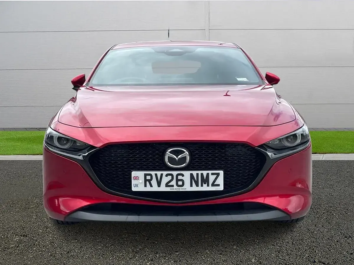 Usado Mazda 3 Exclusive-Line 140 CV (102 kW) 2026 Rojo Utilitario