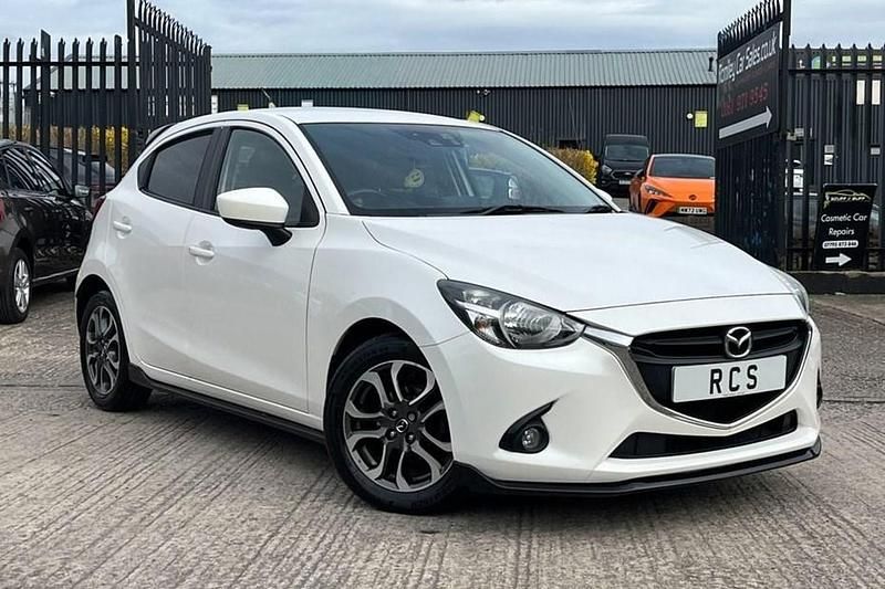 Used Mazda 2 Inclusive 90 HP (66 kW) 2015