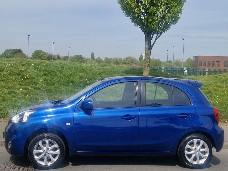 Begagnad Nissan Micra Acenta 2015 Blå Halvkombi