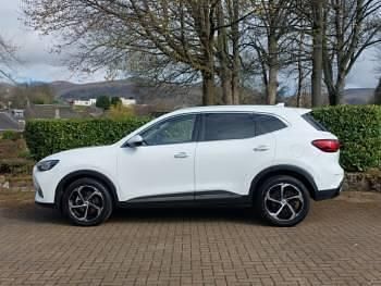 Używany MG HS Trophy 162 KM (119 kW) 2023 Biały SUV