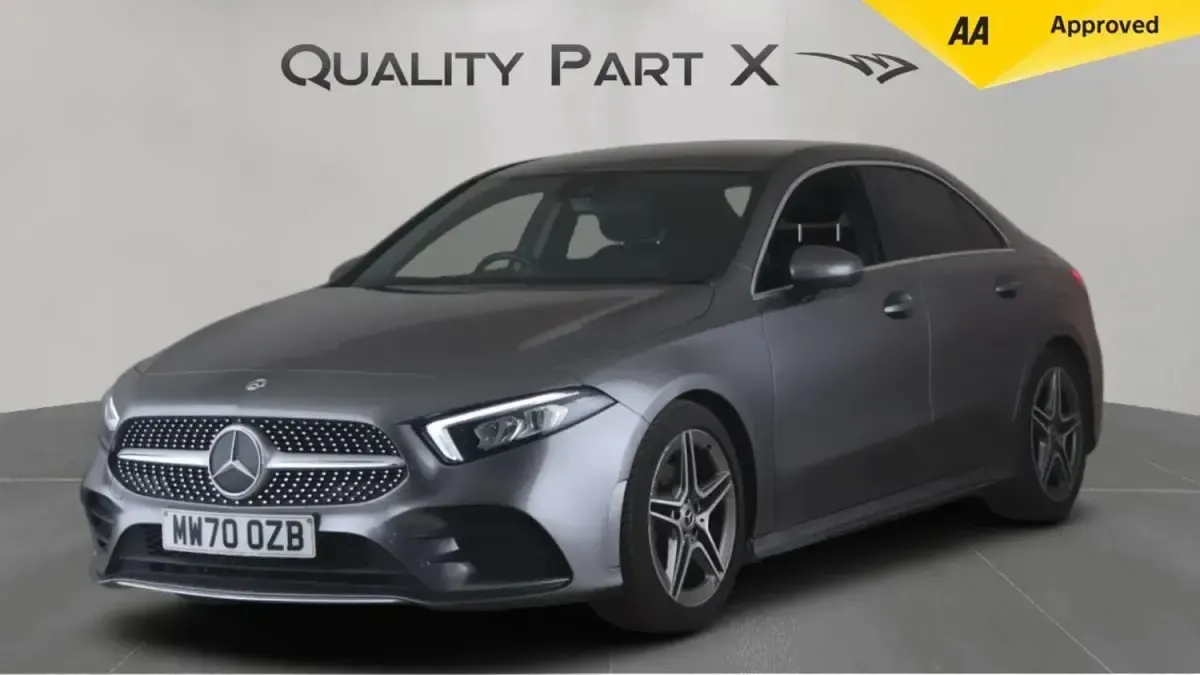 Usado Mercedes A200 AMG line 2020 Cinzento Sedan
