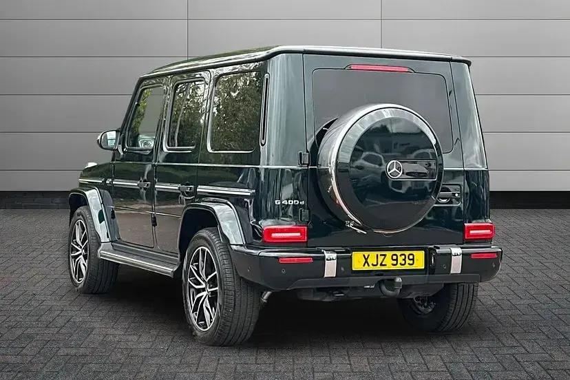 Used Mercedes G400 AMG line 325 HP (239 kW) 2022 Emerald green SUV