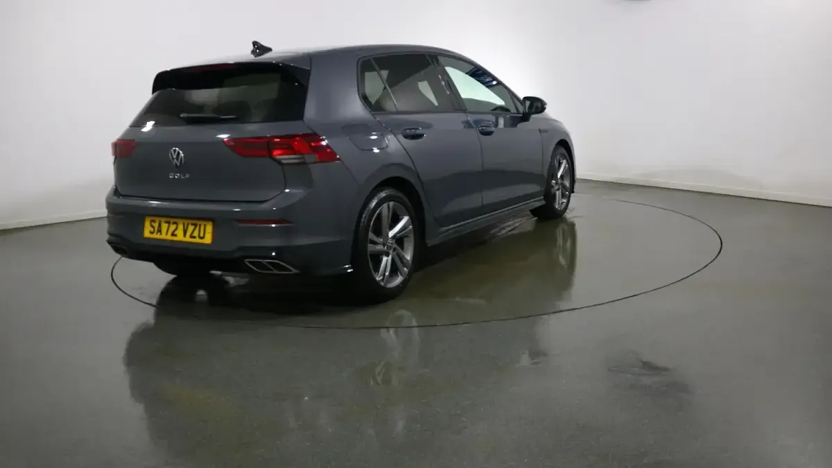 Used VW Golf VIII R-line 130 HP (95 kW) 2022 Grey Hatchback
