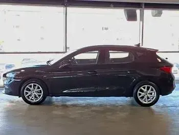 Used Seat Leon SE 115 HP (84 kW) 2022 Black Hatchback