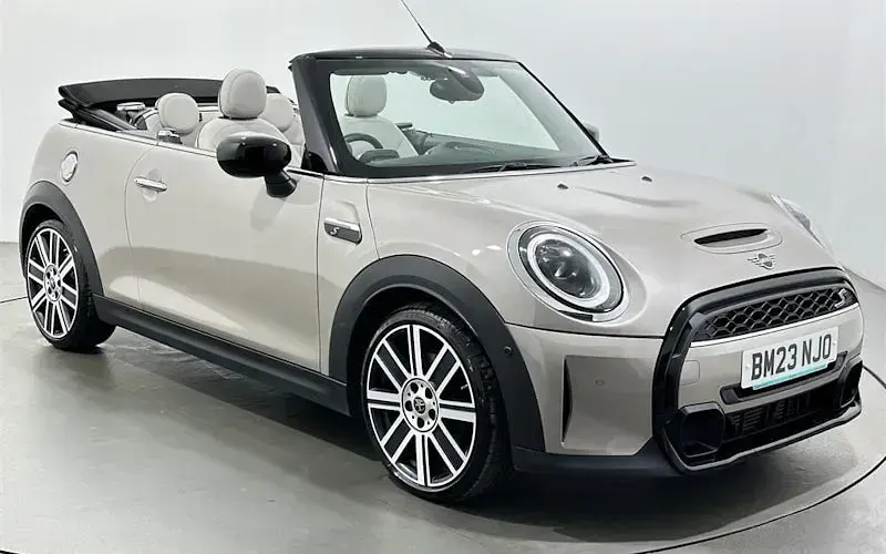 Używany Mini Cooper S Cabriolet Exclusive 178 KM (130 kW) 2022 Kabriolet