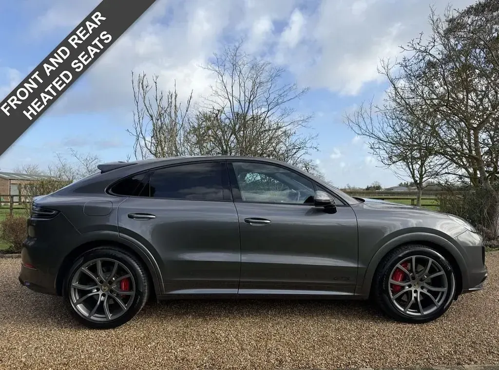 Usado Porsche Cayenne 460 HP (338 kW) 2022 Cinzento SUV