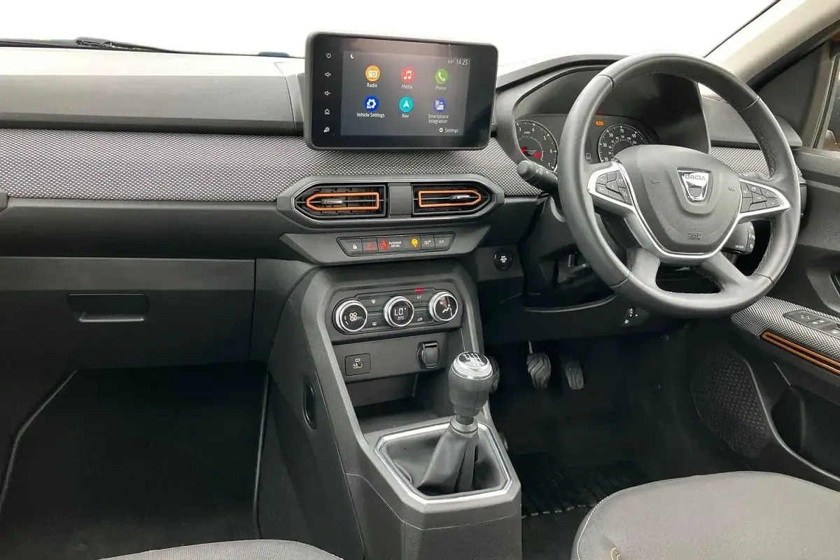 Used Dacia Sandero Prestige 100 HP (73 kW) 2021 Orange Hatchback