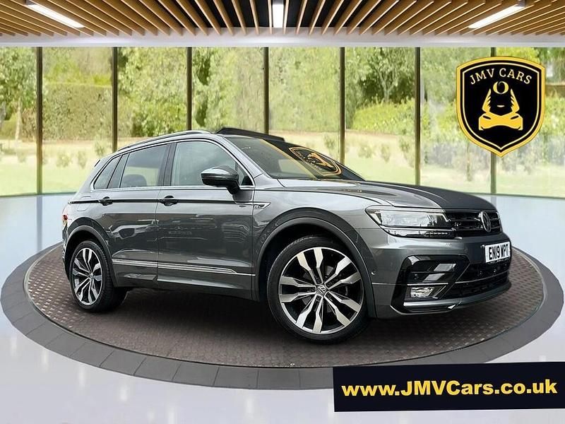 Grey Used 2019 VW Tiguan R-line SUV | £19,475 (Fair price) - Image 1/2