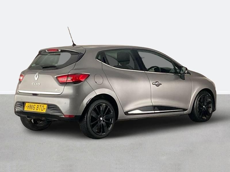 Used Renault Clio IV Dynamique 90 HP (66 kW) 2016 Grey Hatchback