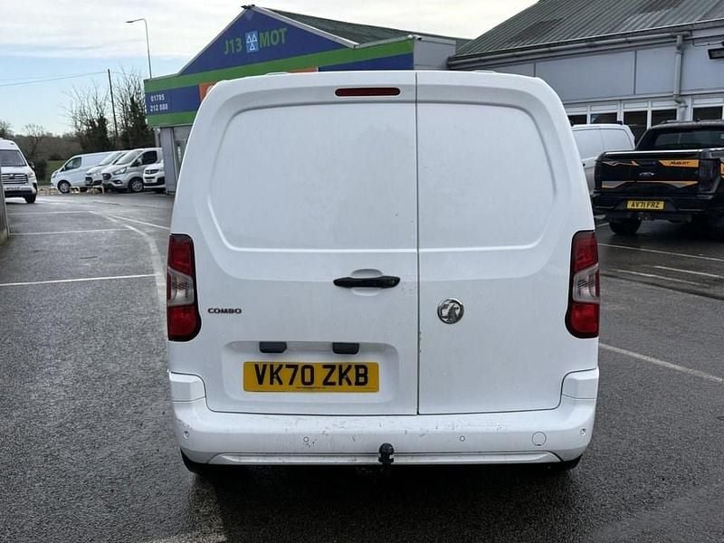 Used Vauxhall Combo Sportive 100 HP (73 kW) 2021 White Van