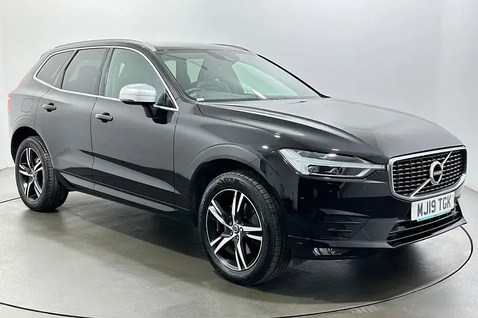 Used Volvo XC60 R-Design 250 HP (183 kW) 2019 SUV