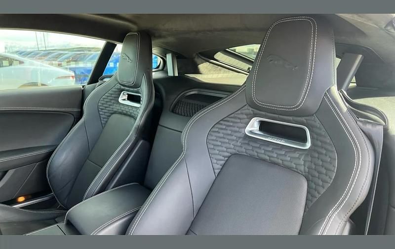 Used Jaguar F-Type Supercharged 450 HP (330 kW) 2023 Solid  fuji white Coupe