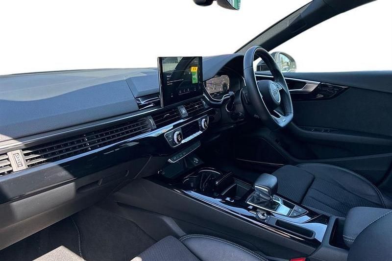 Used Audi A5 Black Edition 204 HP (150 kW) 2022 Glacier white Coupe