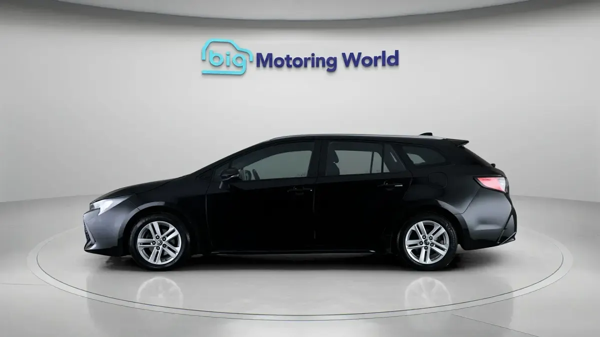 Used Toyota Corolla 140 HP (102 kW) 2022 Estate