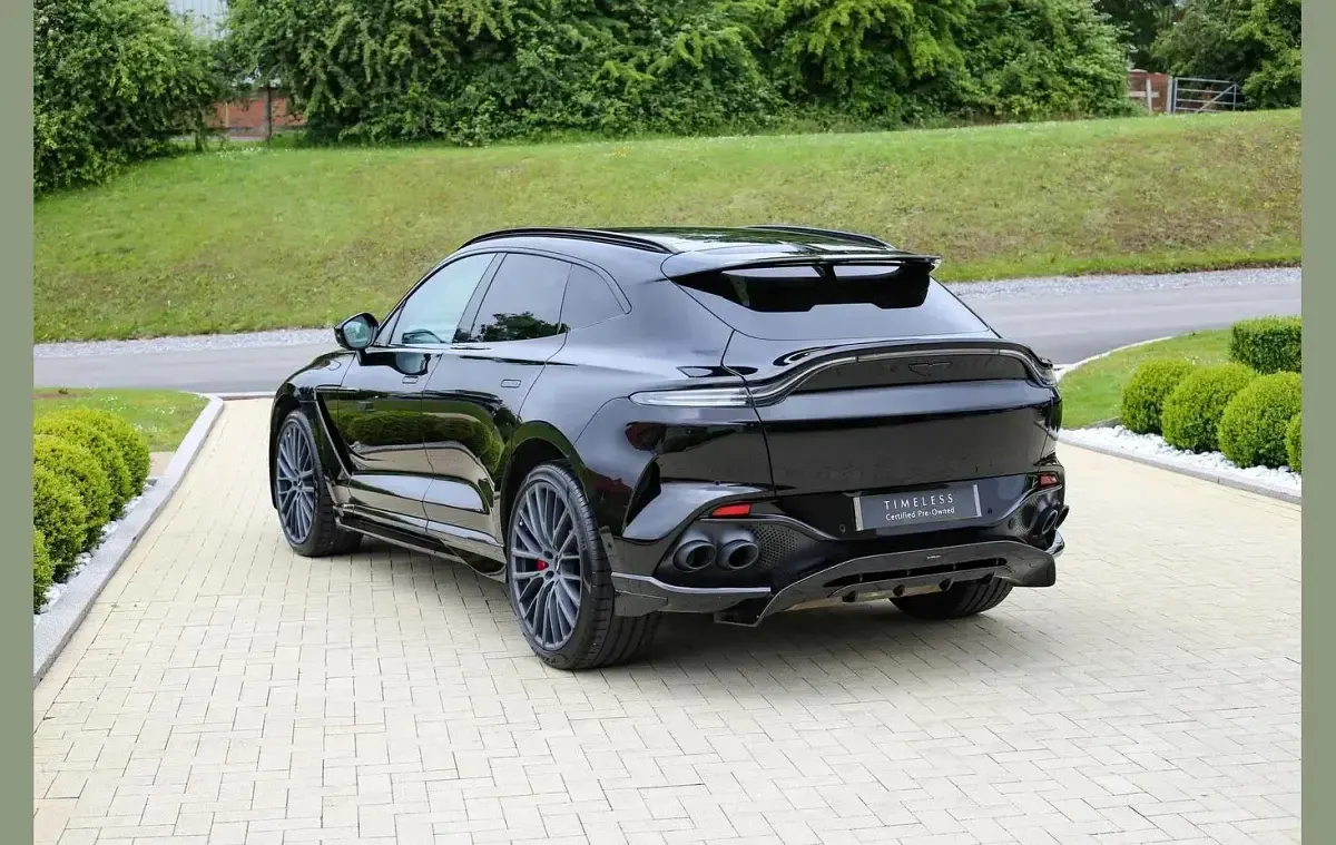 Used Aston Martin DBX 707 697 HP (512 kW) 2023 Black SUV