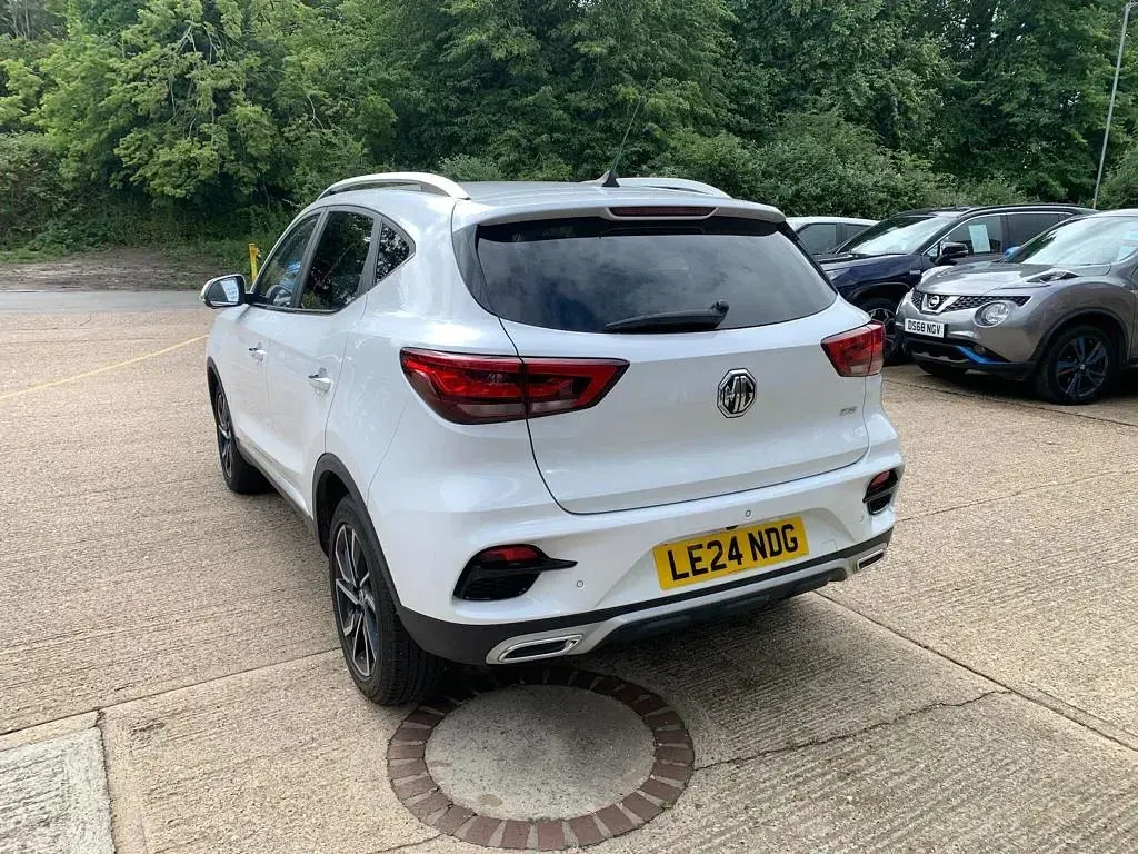 Used MG ZS 111 HP (81 kW) 2024 White SUV