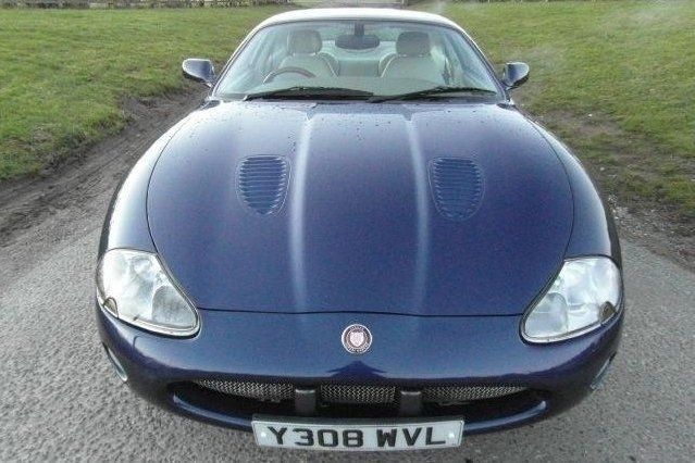 Used Jaguar XKR 370 HP (272 kW) 2001 Coupe