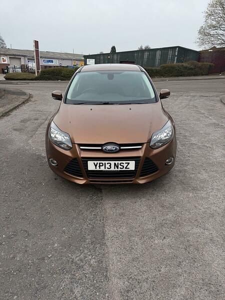 Used Ford Focus Zetec 2013 Brown Hatchback