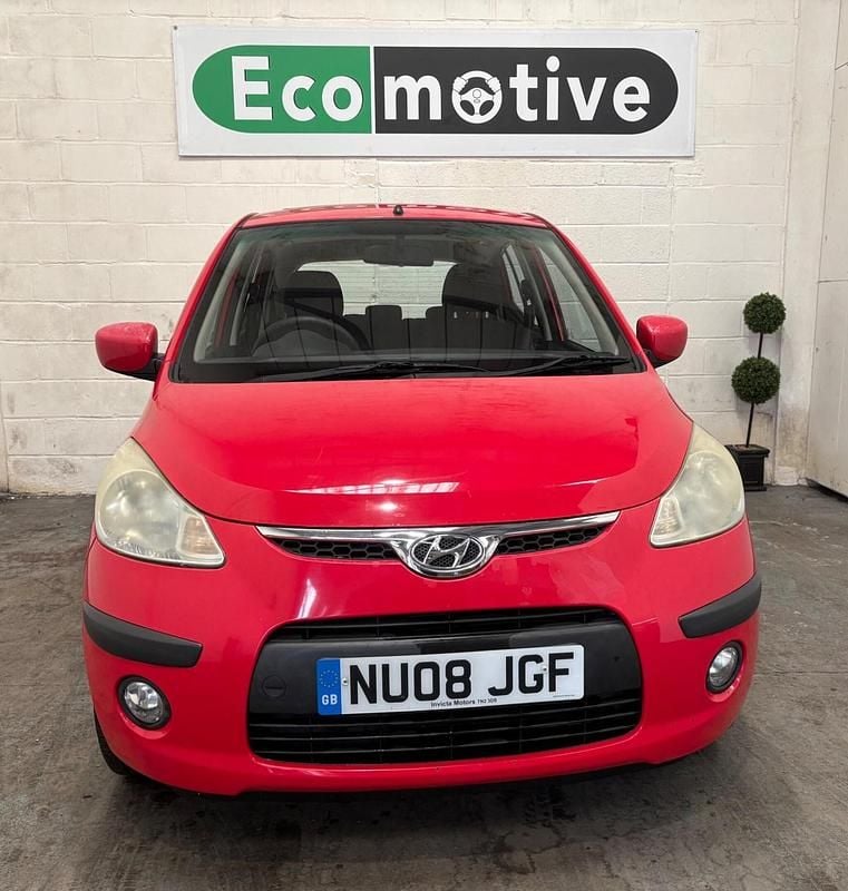 Used Hyundai i10 Style 66 HP (48 kW) 2008 Red Hatchback