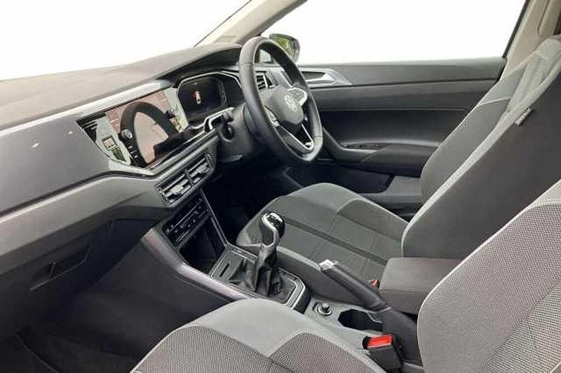 Image 2/4