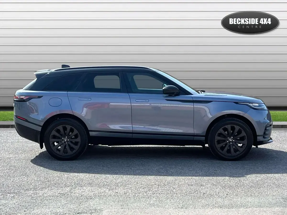 Used Land Rover Range Rover Velar R-Dynamic 236 HP (173 kW) 2018 Blue SUV