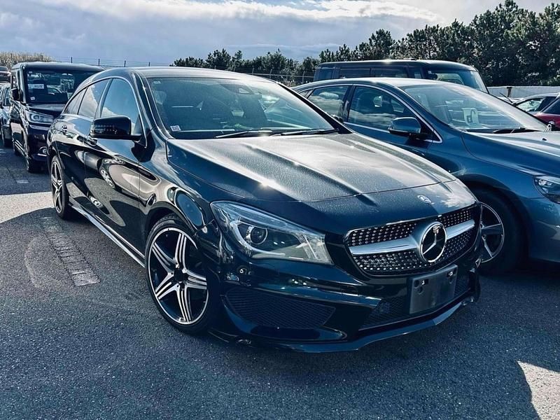 Used Mercedes CLA180 Shooting Brake AMG 122 HP (89 kW) 2015 Black Estate