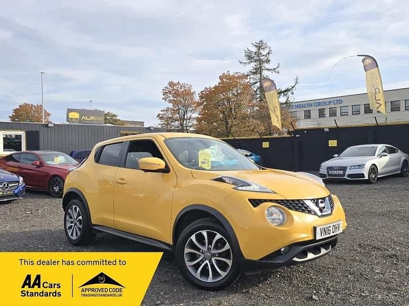 Yellow Used 2016 Nissan Juke Tekna SUV | £4,995 (Good price) - Image 1/4