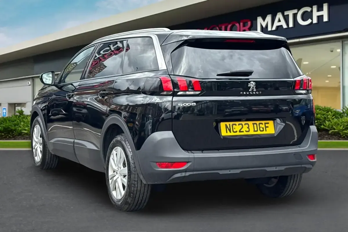 Used Peugeot 5008 Allure+ 130 HP (95 kW) 2023 Black SUV