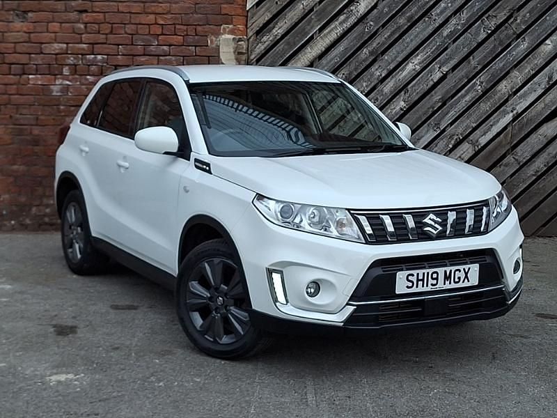 White Used 2019 Suzuki Vitara SZ-T SUV | £11,298 (Fair price) - Image 1/4