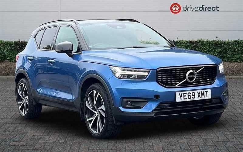 Blue Used 2020 Volvo XC40 R-Design Pro SUV | £20,449 (Fair price) - Image 1/4