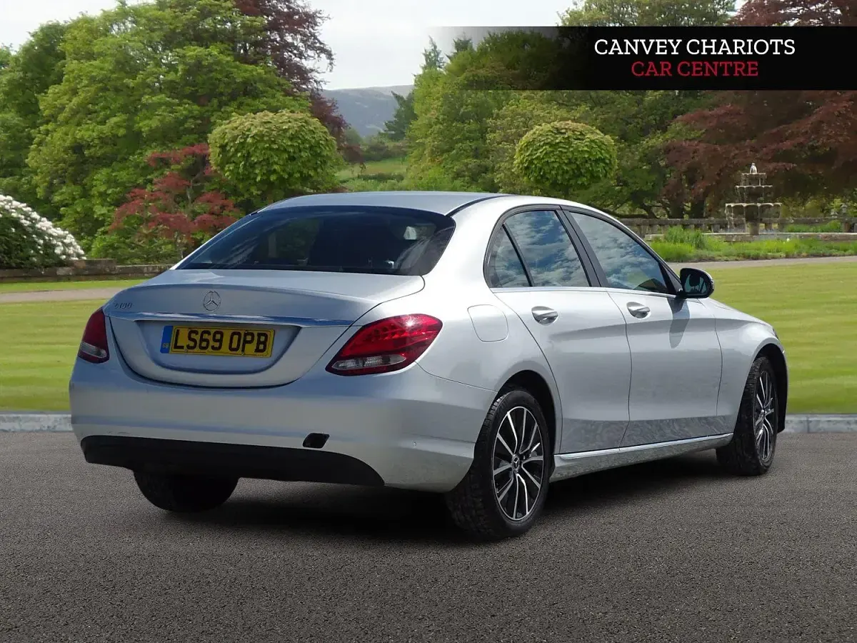 Used Mercedes C180 SE 156 HP (114 kW) 2019 Silver Sedan