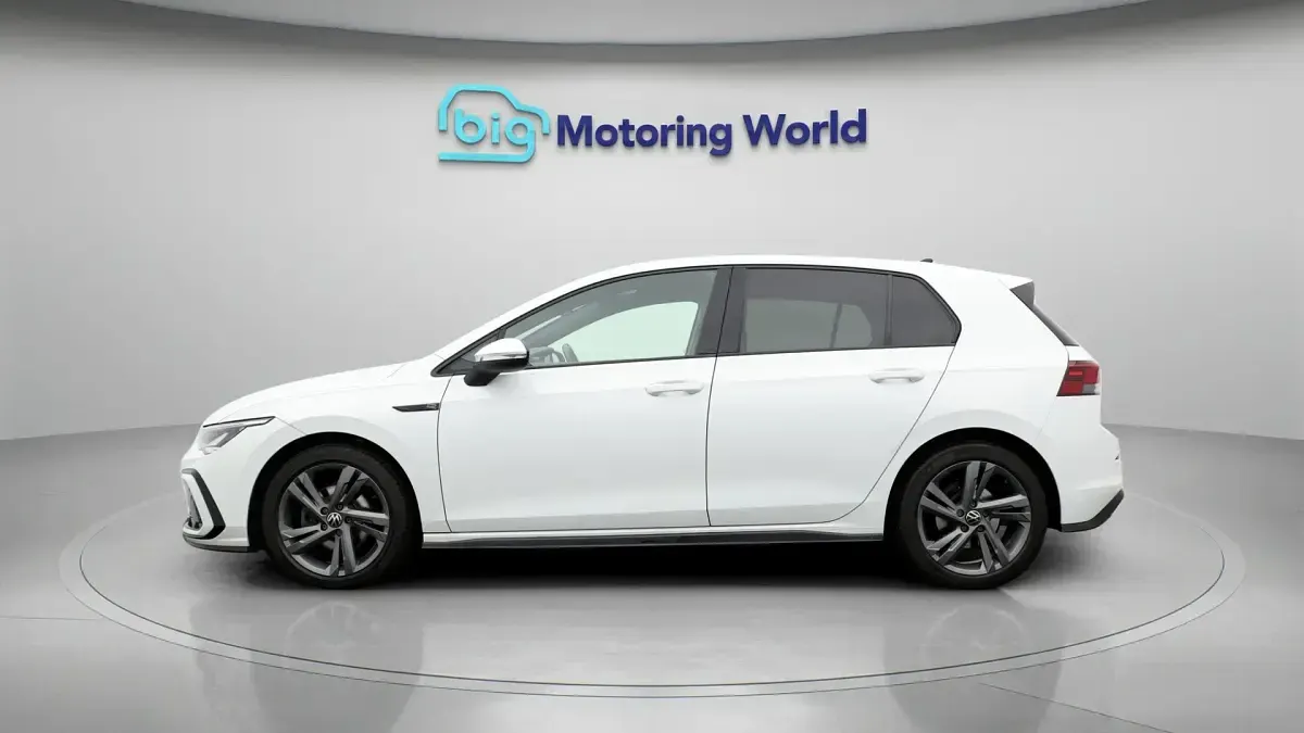 Used VW Golf VIII R-line 128 HP (94 kW) 2022