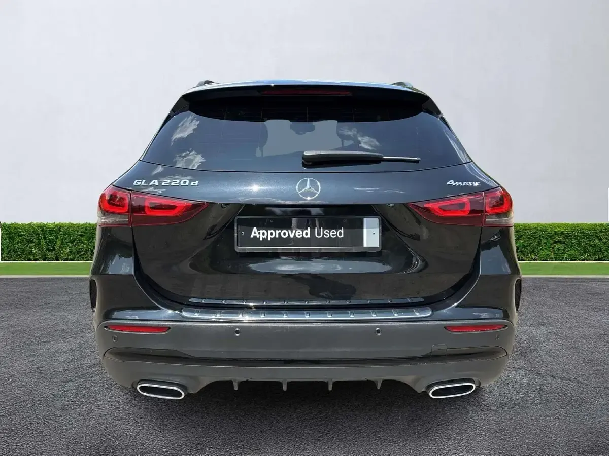 Used Mercedes GLA220 AMG line 190 HP (139 kW) 2022 Black SUV