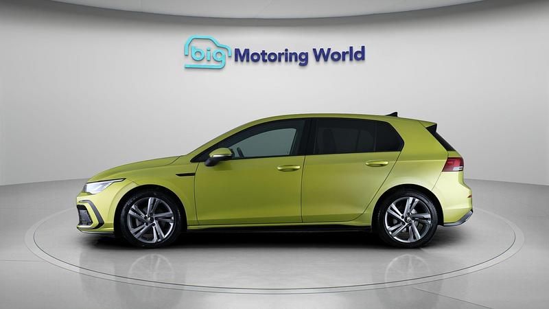 Second-hand VW Golf VIII R-line 128 CP (94 kW) 2021