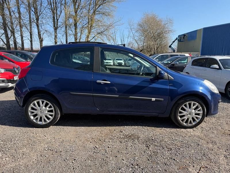 Used Renault Clio II Dynamique 86 HP (63 kW) 2008 Blue Hatchback