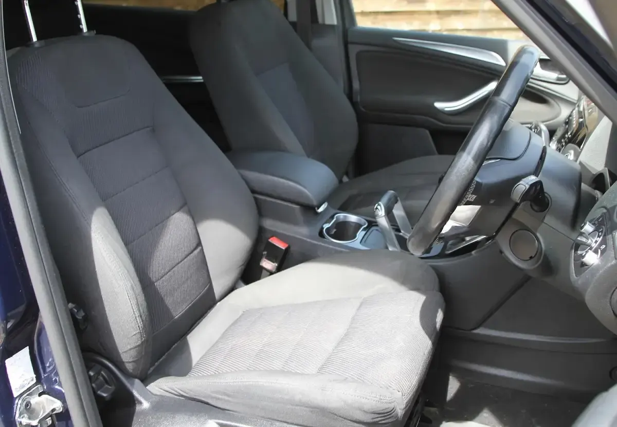 Used Ford S-MAX Titanium 140 HP (102 kW) 2013 Blue MPV